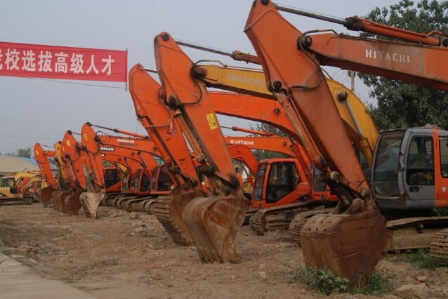 咸陽挖掘機(jī)培訓(xùn)學(xué)校